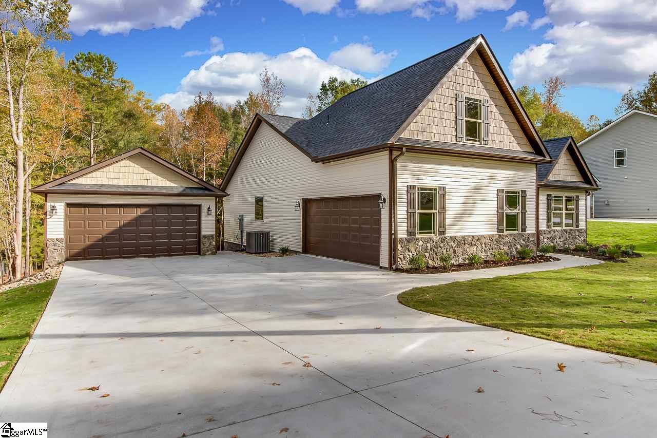 230 McCall Road Simpsonville, SC 29680 - Photo 4 of 36 Gallery Image 4