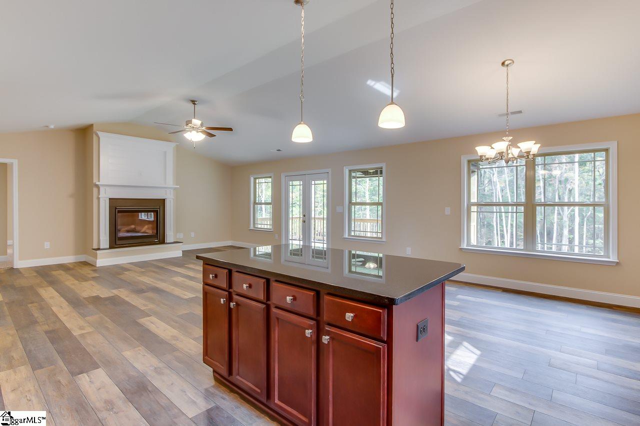 230 McCall Road Simpsonville, SC 29680 - Photo 9 of 36 Gallery Image 9