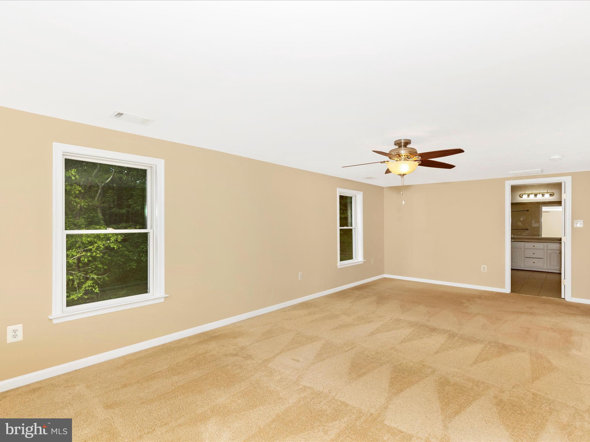 10433 Grindstone Run Road Myersville, MD 21773 - Photo 28 of 42 an empty room with windows