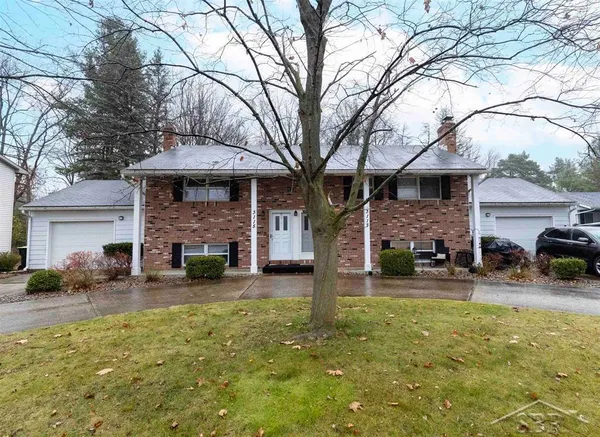 $259,900 | 3115-3117 Beech Street, Midland, MI 48642