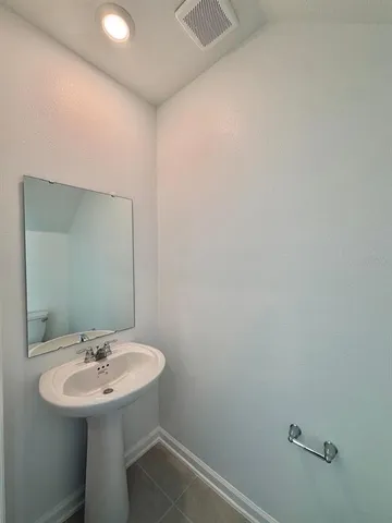 $2,290 | 2134 Chris Drive, Lake Wales, FL 33859