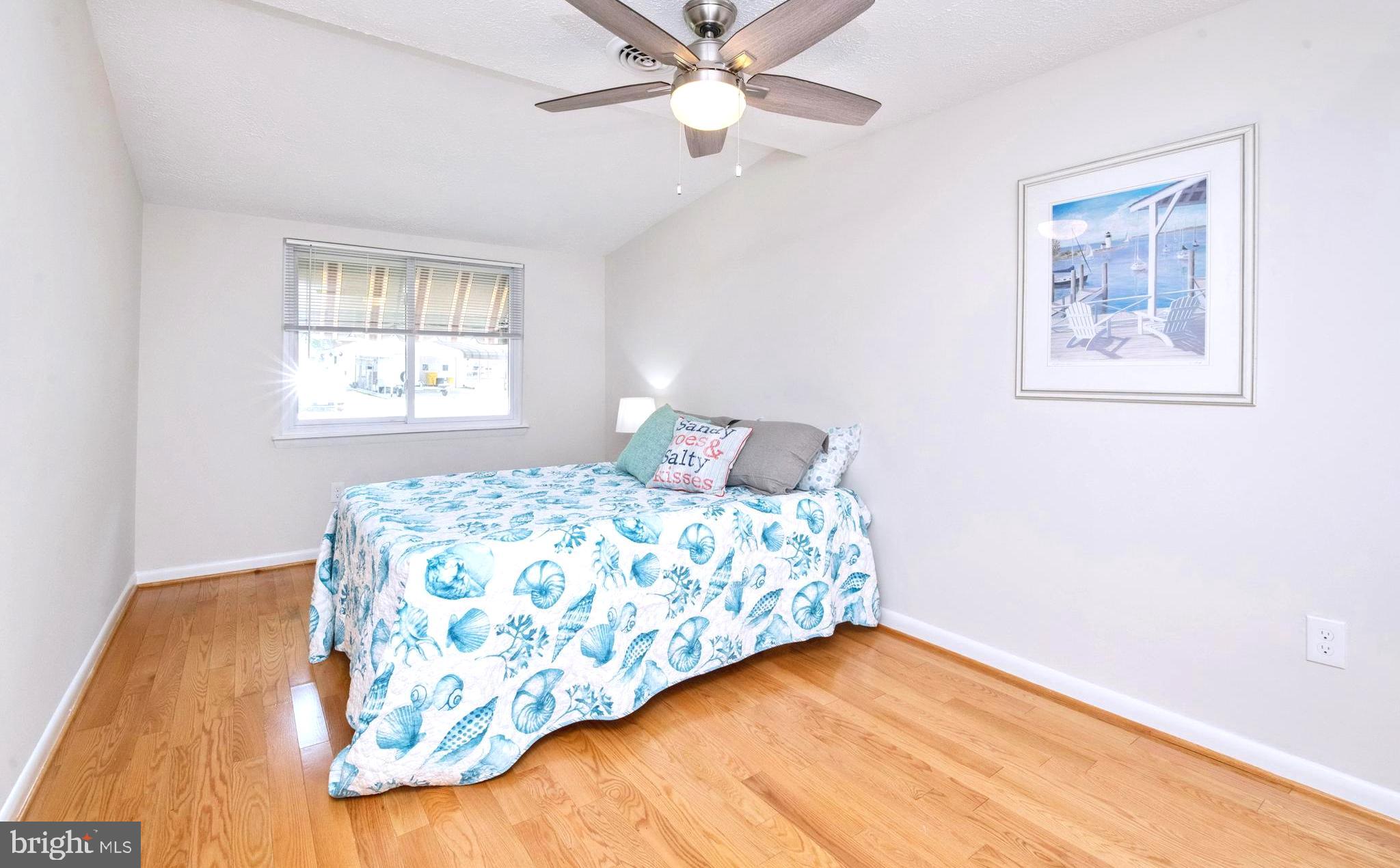 322 Oakwood Road Edgewater, MD 21037 - Photo 11 of 45 Primary Bedroom