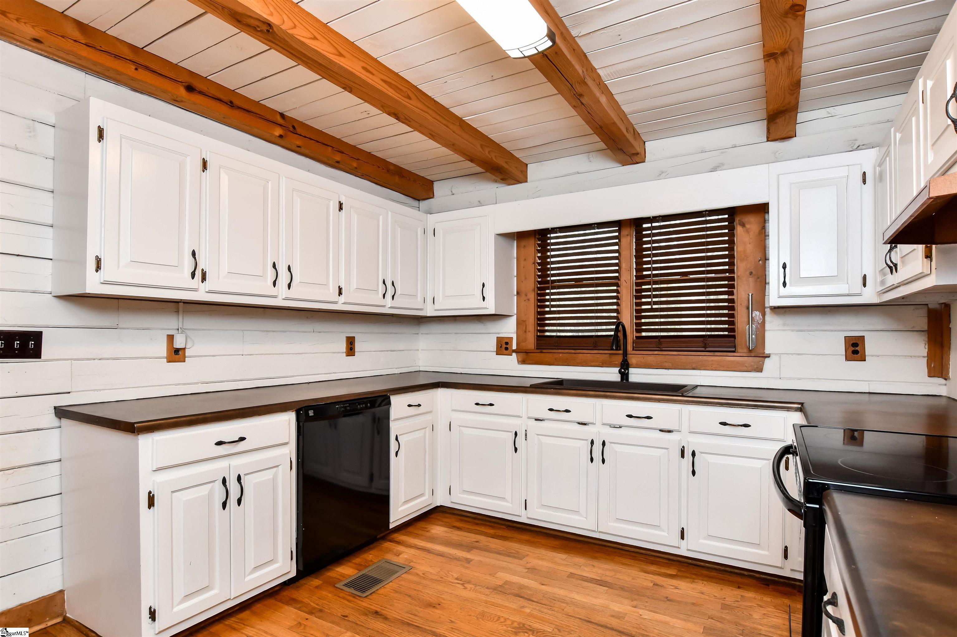 633 Jameson Road Easley, SC 29640 - Photo 9 of 36