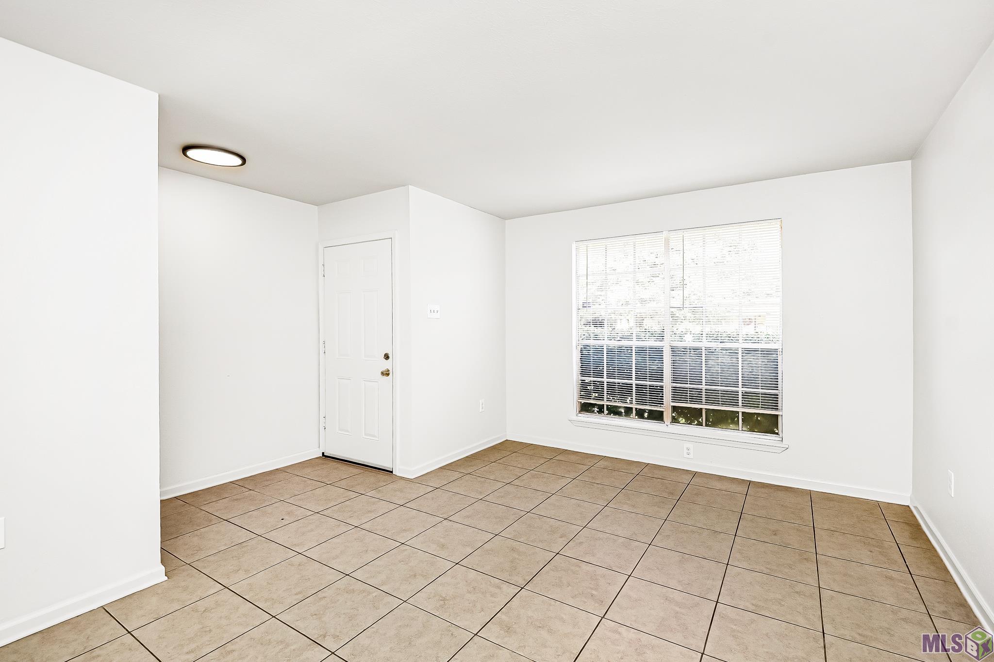 14240 Locust Street Baton Rouge, LA 70819 - Photo 4 of 19 Gallery Image 4