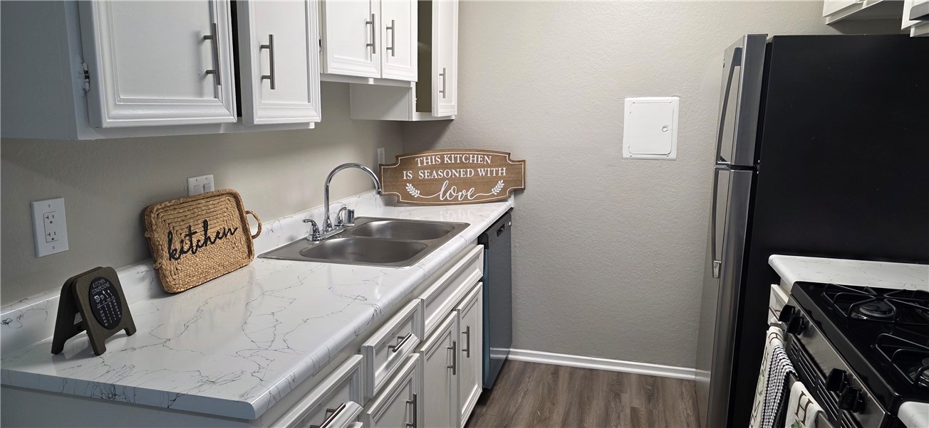 10601 Diana Avenue, Unit 484 Riverside, CA 92505 - Photo 1 of 17