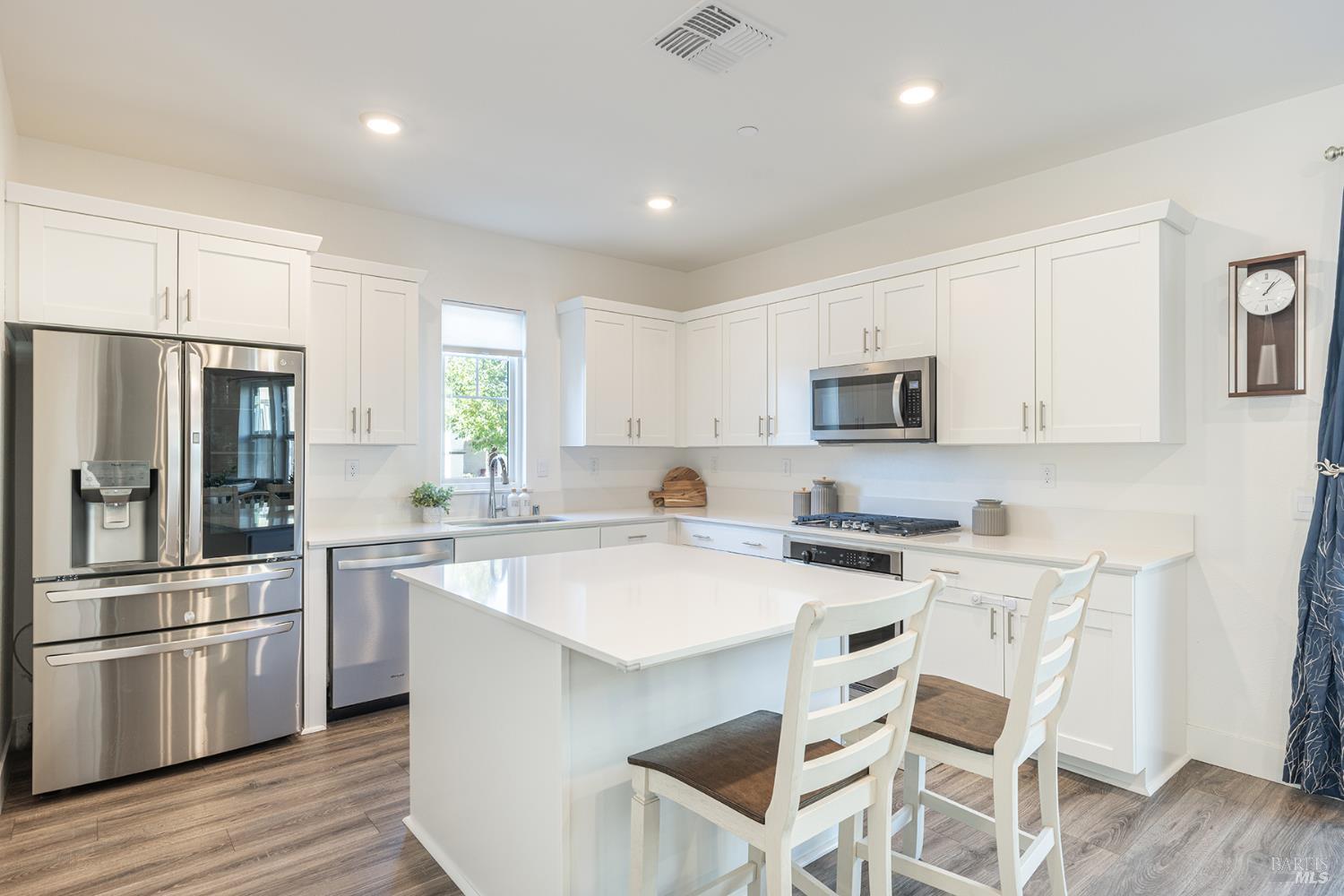 6092 Oak Leaf Place Rohnert Park, CA 94928 - Photo 14 of 39