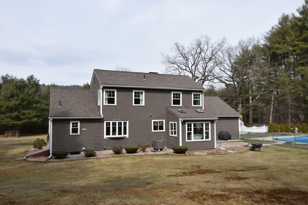 112 White Loaf Road Southampton, MA 01073 - Photo 6 of 30 Gallery Image 6