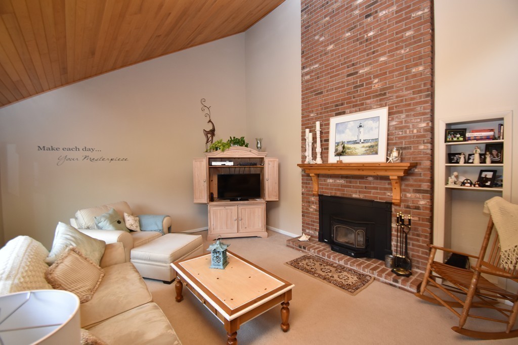 112 White Loaf Road Southampton, MA 01073 - Photo 10 of 30 Gallery Image 10