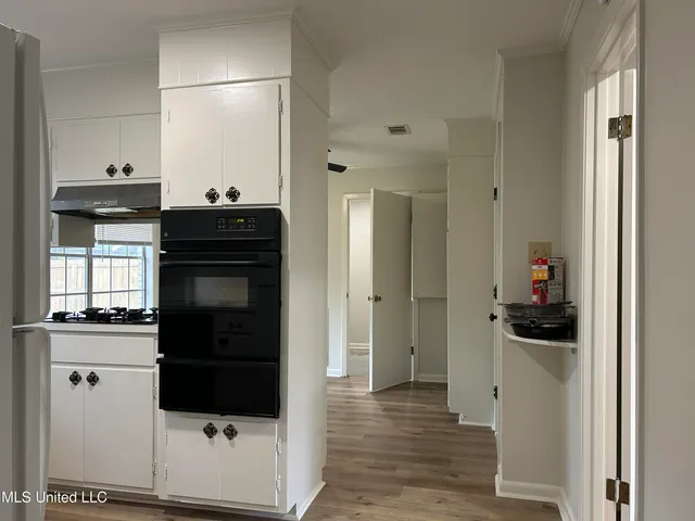 $2,200 | 1659 Riverwood Drive, Jackson, MS 39211