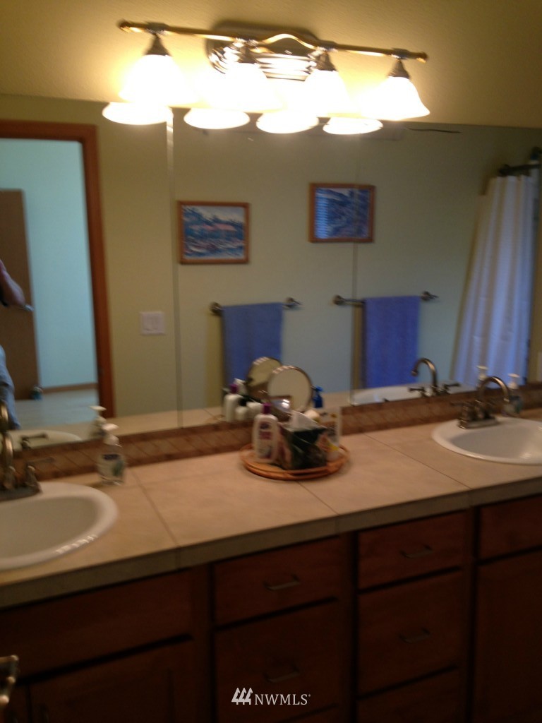 601 East Rauschert Road Grapeview, WA 98546 - Photo 13 of 18 Gallery Image 13