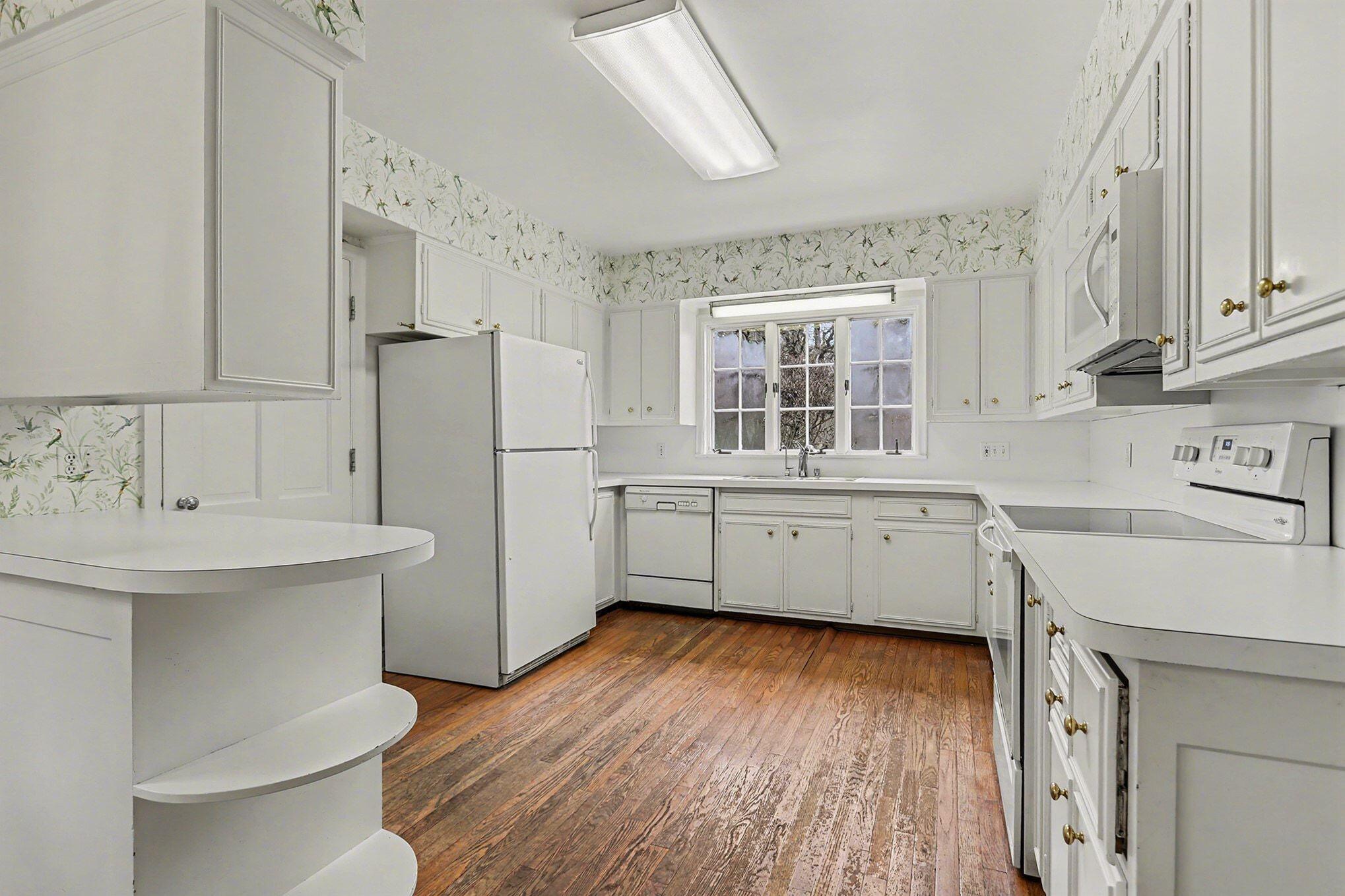 53 West Minges Road Battle Creek, MI 49015 - Photo 11 of 28 008_file_8069