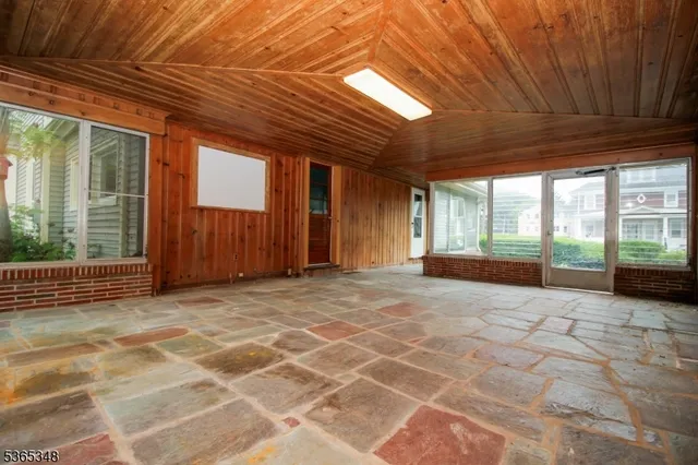 $685,000 | 417 West Blackwell Street, Dover, NJ 07801