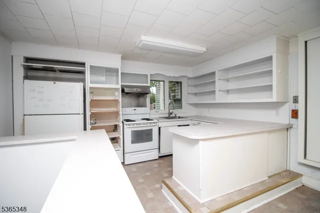 $685,000 | 417 West Blackwell Street, Dover, NJ 07801