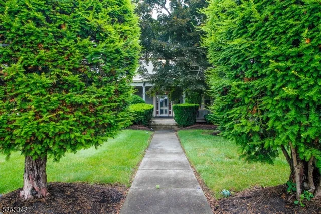 $685,000 | 417 West Blackwell Street, Dover, NJ 07801