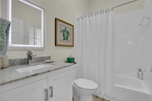 $520,000 | 1315 Winding Oaks Circle East, Unit 905, Vero Beach, FL 32963