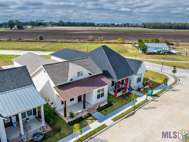 $400,000 | 201 Royal Oak Blvd., Thibodaux, LA 70301