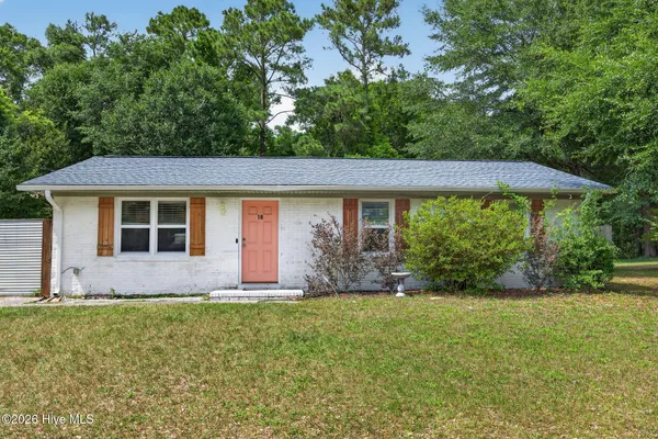 $260,000 | 18 Hampton Drive, Castle Hayne, NC 28429