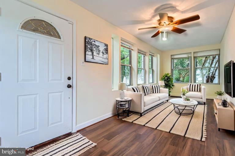 5622 Pilgrim Road Baltimore, MD 21214 - Photo 4 of 44 Gallery Image 4
