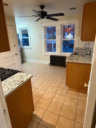 $2,650 | 594 South Street, Unit 1, Boston, MA 02131