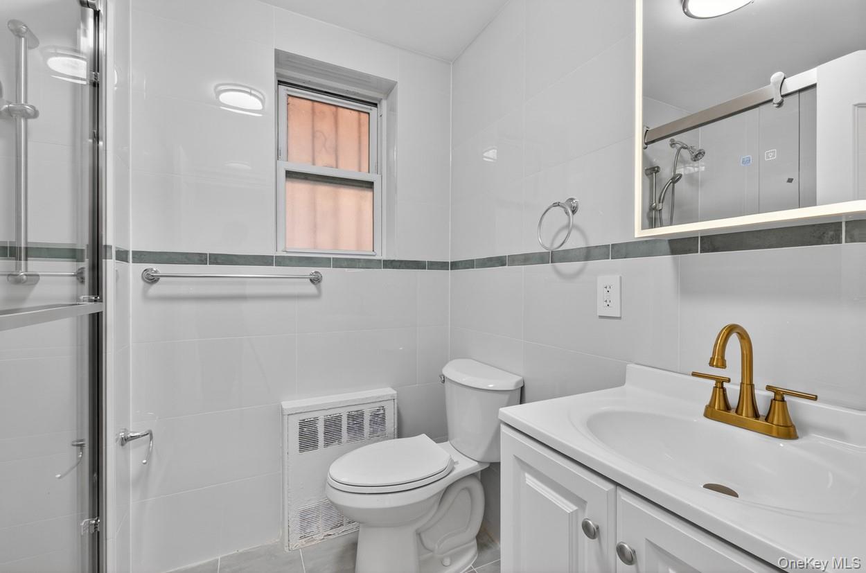 96-28 41st Avenue Queens, NY 11368 - Photo 10 of 28