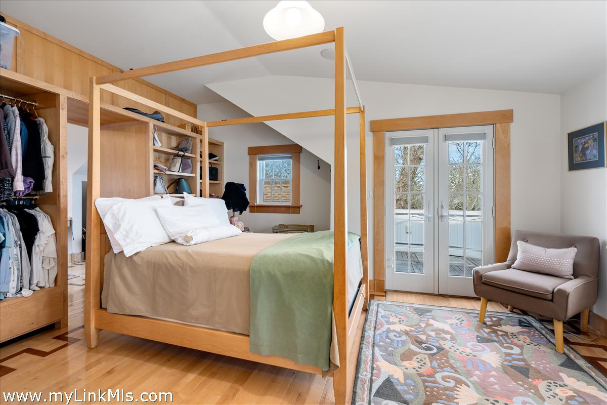 62 North Summer Street Edgartown, MA 02539 - Photo 23 of 41