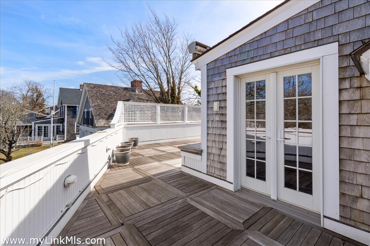 62 North Summer Street Edgartown, MA 02539 - Photo 28 of 41