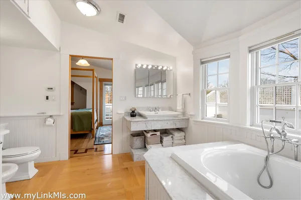 $5,875,000 | 62 North Summer Street, Edgartown, MA 02539
