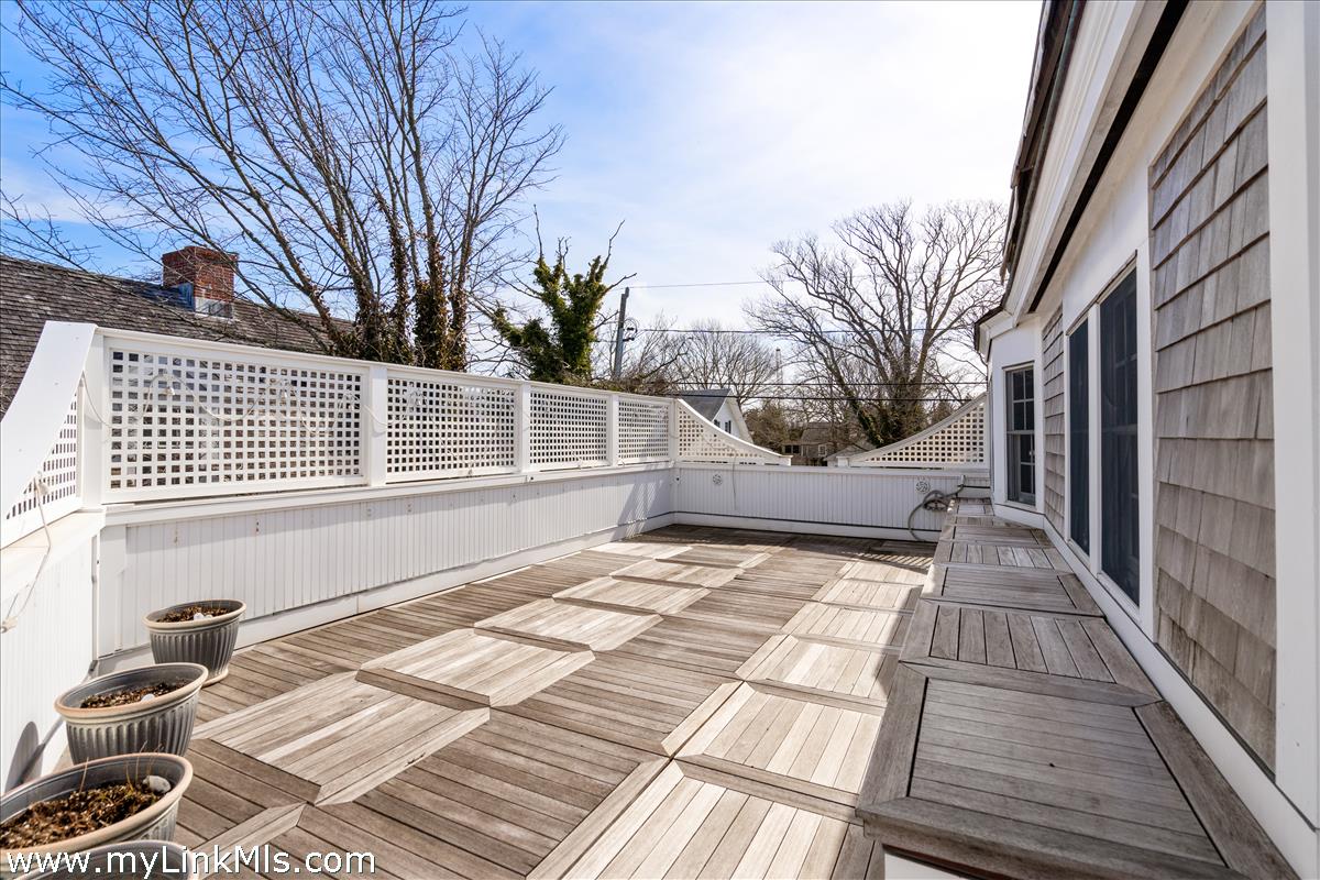 62 North Summer Street Edgartown, MA 02539 - Photo 31 of 41