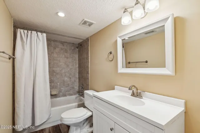 $178,000 | 5375 Ortega Farms Boulevard, Unit 510, Jacksonville, FL 32210