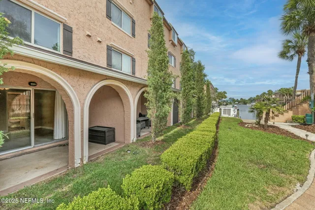 $178,000 | 5375 Ortega Farms Boulevard, Unit 510, Jacksonville, FL 32210