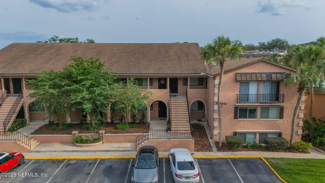 $178,000 | 5375 Ortega Farms Boulevard, Unit 510, Jacksonville, FL 32210