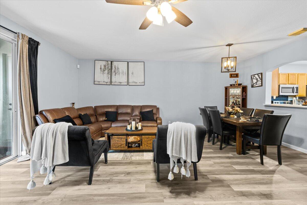 2227 Oakmont Drive Riviera Beach, FL 33404 - Photo 12 of 43 10-424A4538