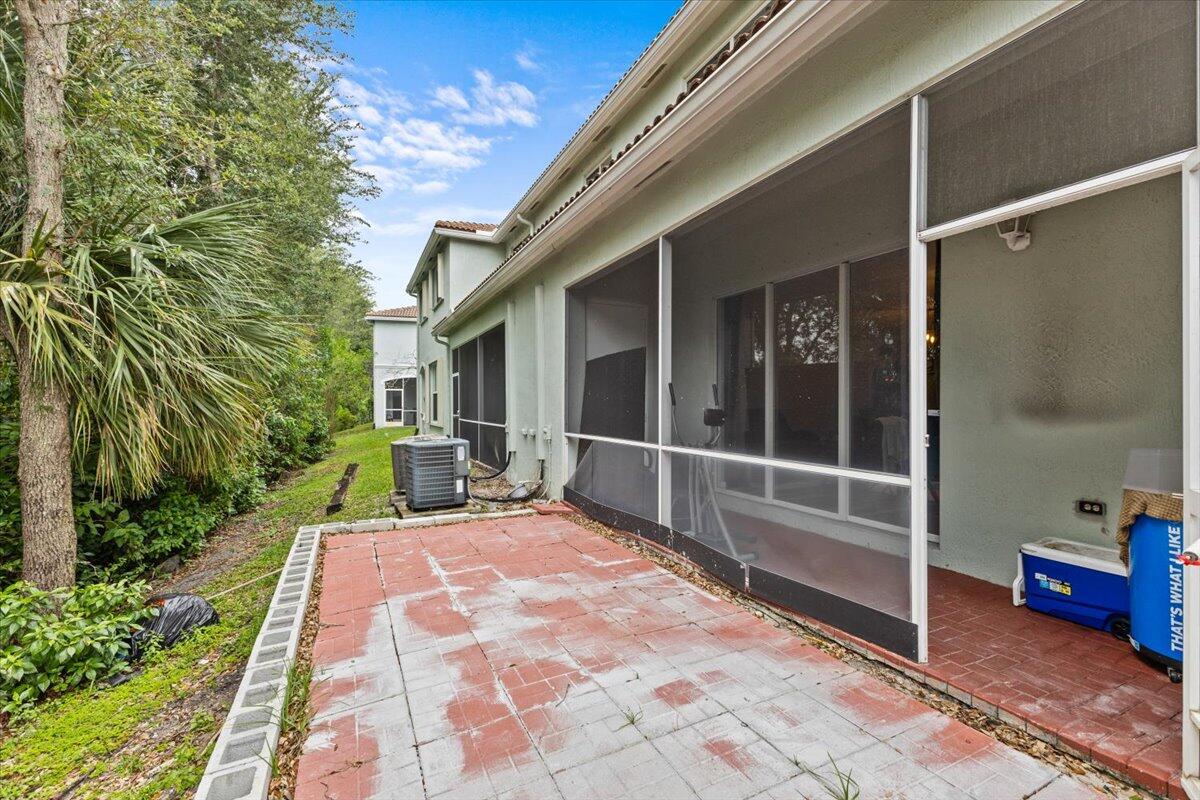 2227 Oakmont Drive Riviera Beach, FL 33404 - Photo 34 of 43 32-424A4668