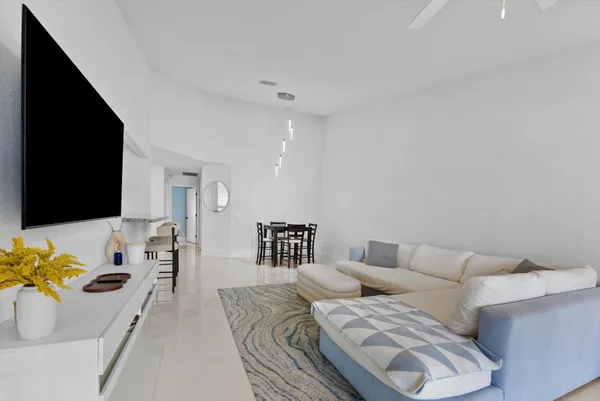 $3,400 | 1200 West Lakes Drive, Deerfield Beach, FL 33442