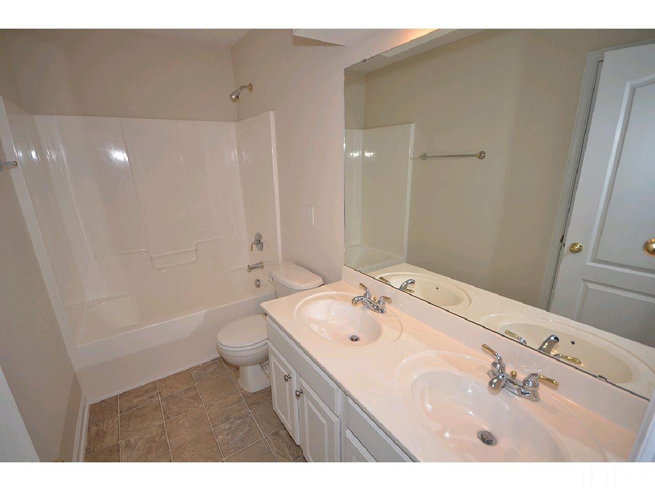 7661 Silver View Lane Raleigh, NC 27613 - Photo 19 of 25