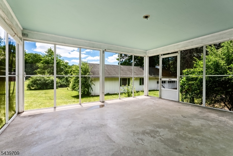 19 Yardley Road Mendham, NJ 07945 - Photo 27 of 41