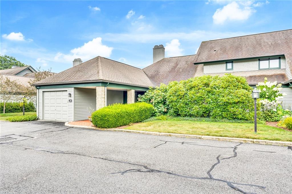 29 Shadow Farm Way, Unit 29, South Kingstown, RI 02879 Compass