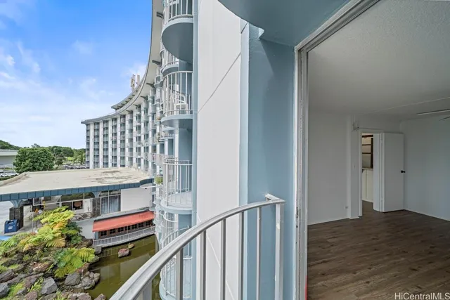 $395,000 | 101 Aupuni Street, Unit 521, Hilo, HI 96720