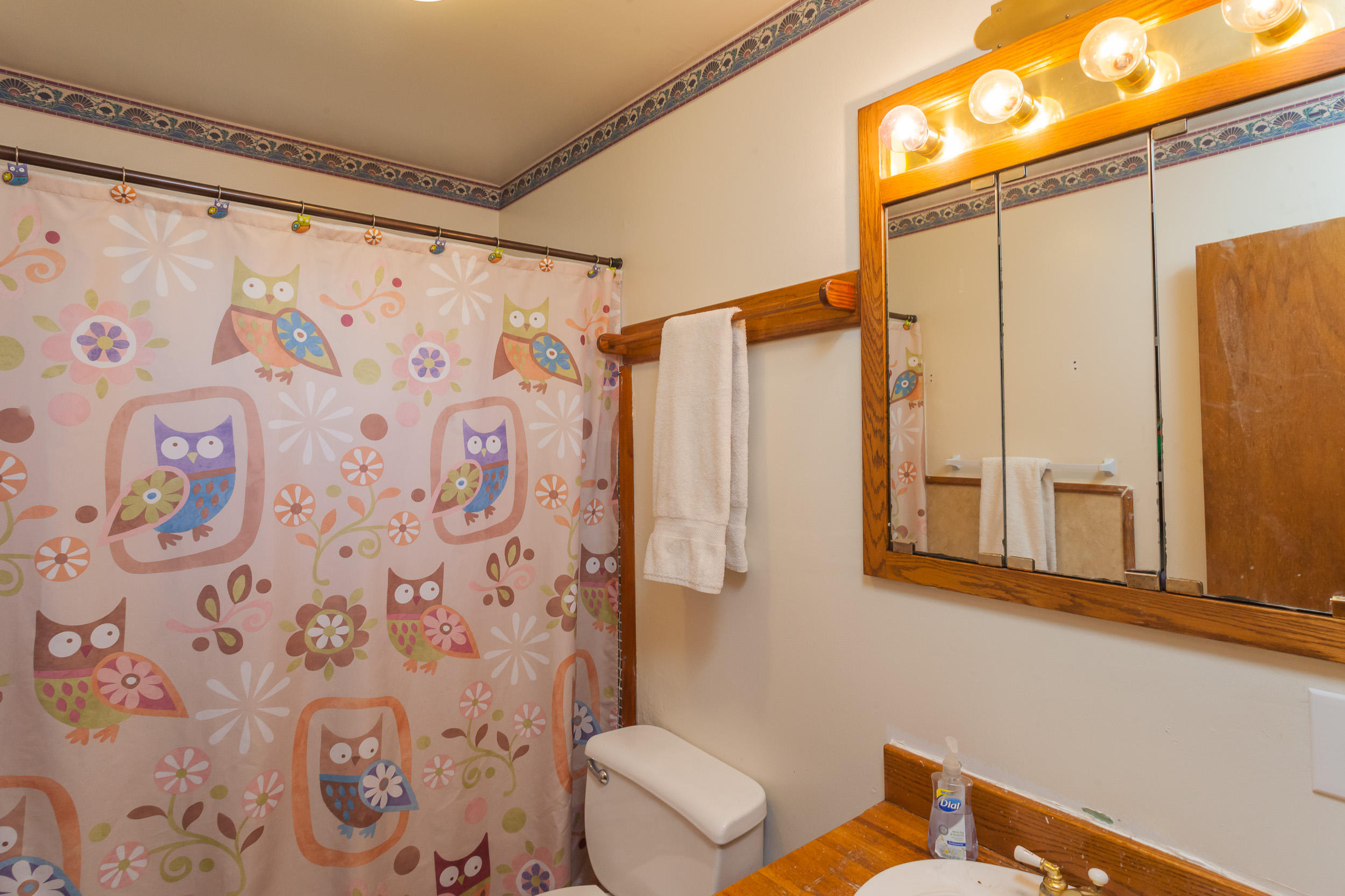 2297 Oxford Road Redding, CA 96002 - Photo 13 of 21 2297OxfordRd-MLS-10