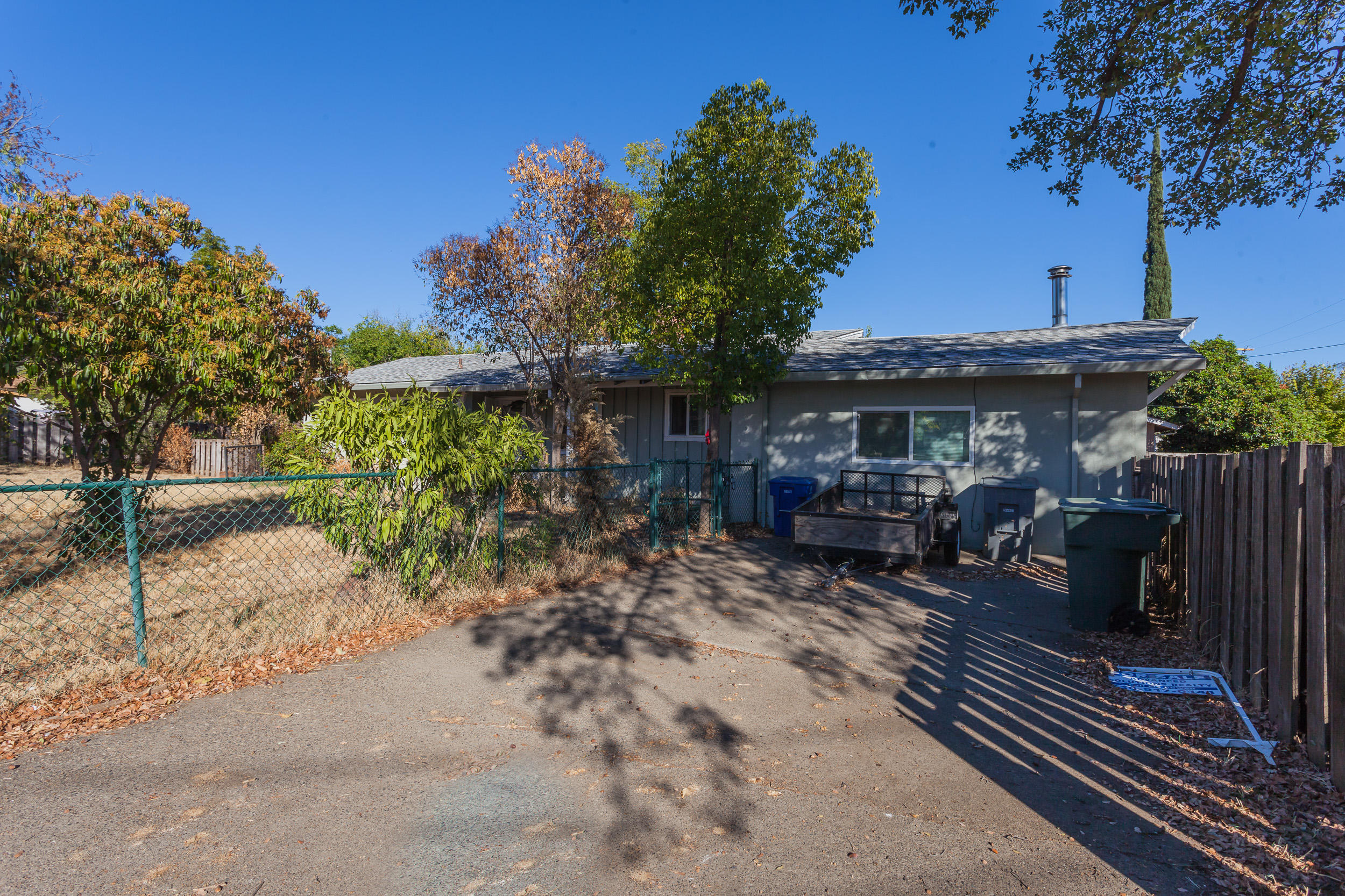 2297 Oxford Road Redding, CA 96002 - Photo 17 of 21 2297OxfordRd-MLS-28