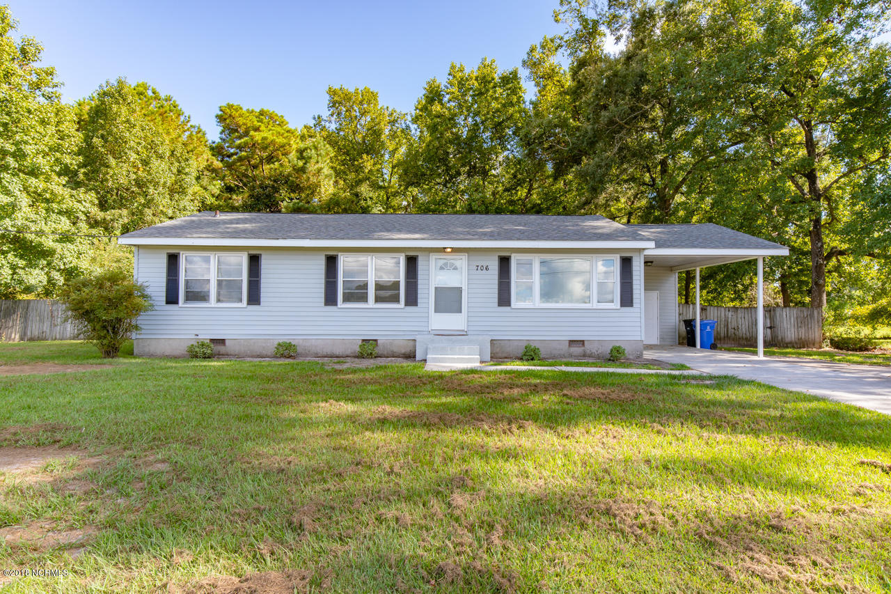 706 Country Club Road Jacksonville, NC 28546 - Photo 3 of 27 RE