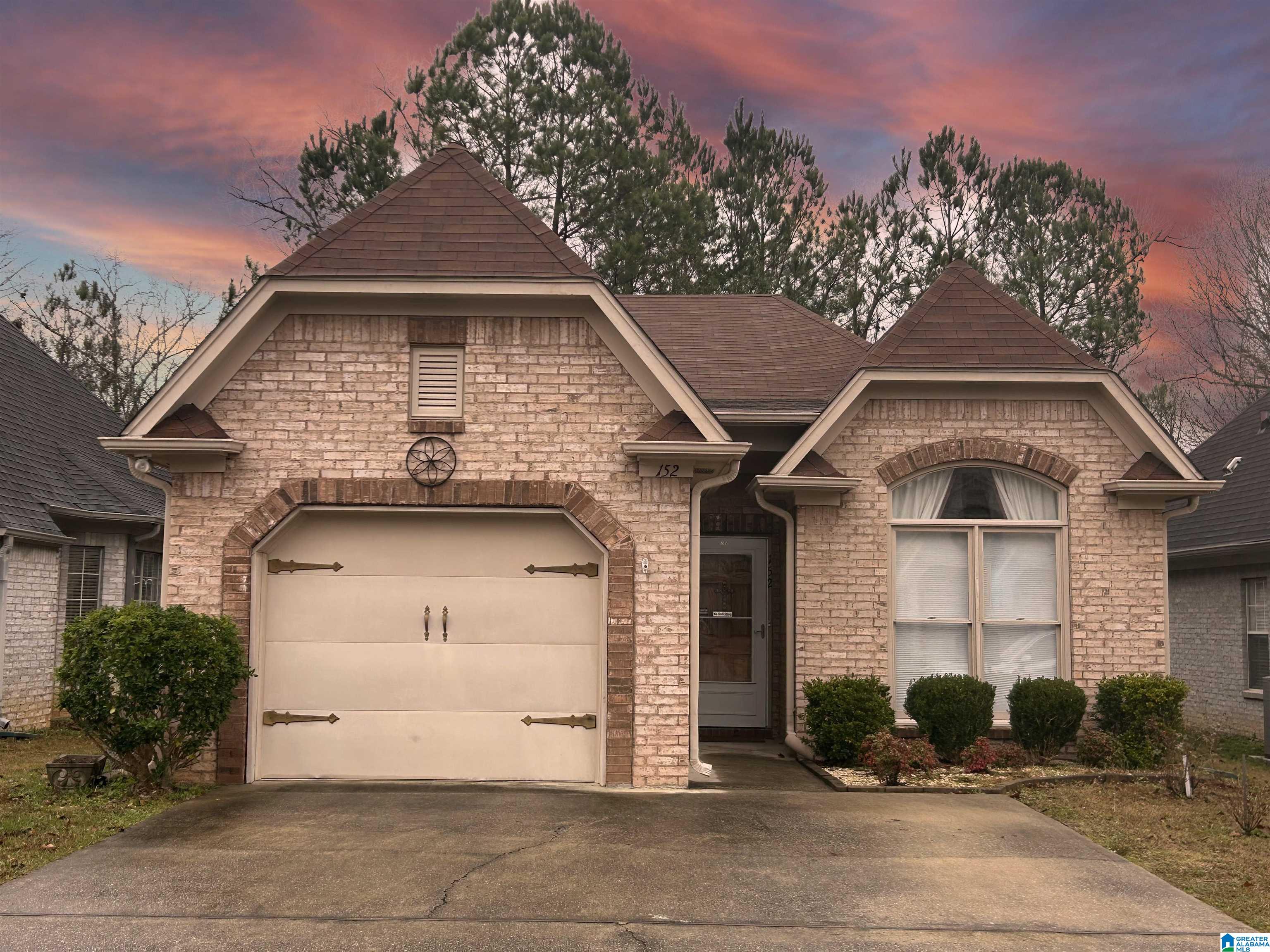 152 Springdale Drive Mount Olive, AL 35117 - Photo 2 of 27