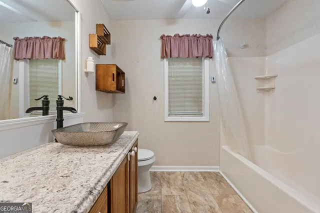 $1,950 | 127 Circle H Drive, Sharpsburg, GA 30277