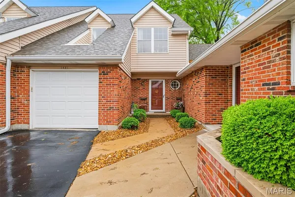 $274,000 | 1421 Tahoe Valley Court, Ballwin, MO 63021