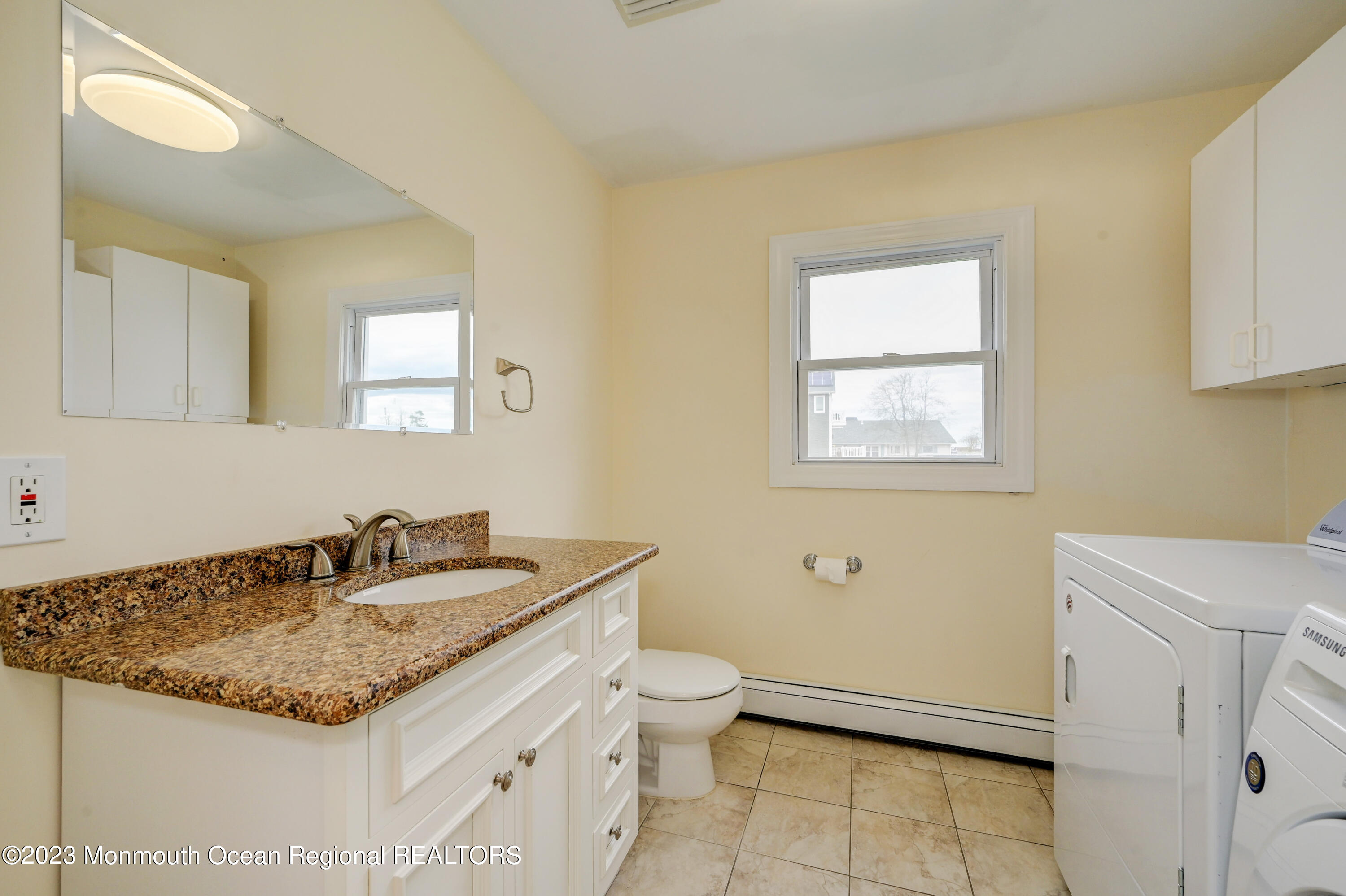 685 Carroll Fox Road Brick, NJ 08724 - Photo 19 of 47 19-Bathroom