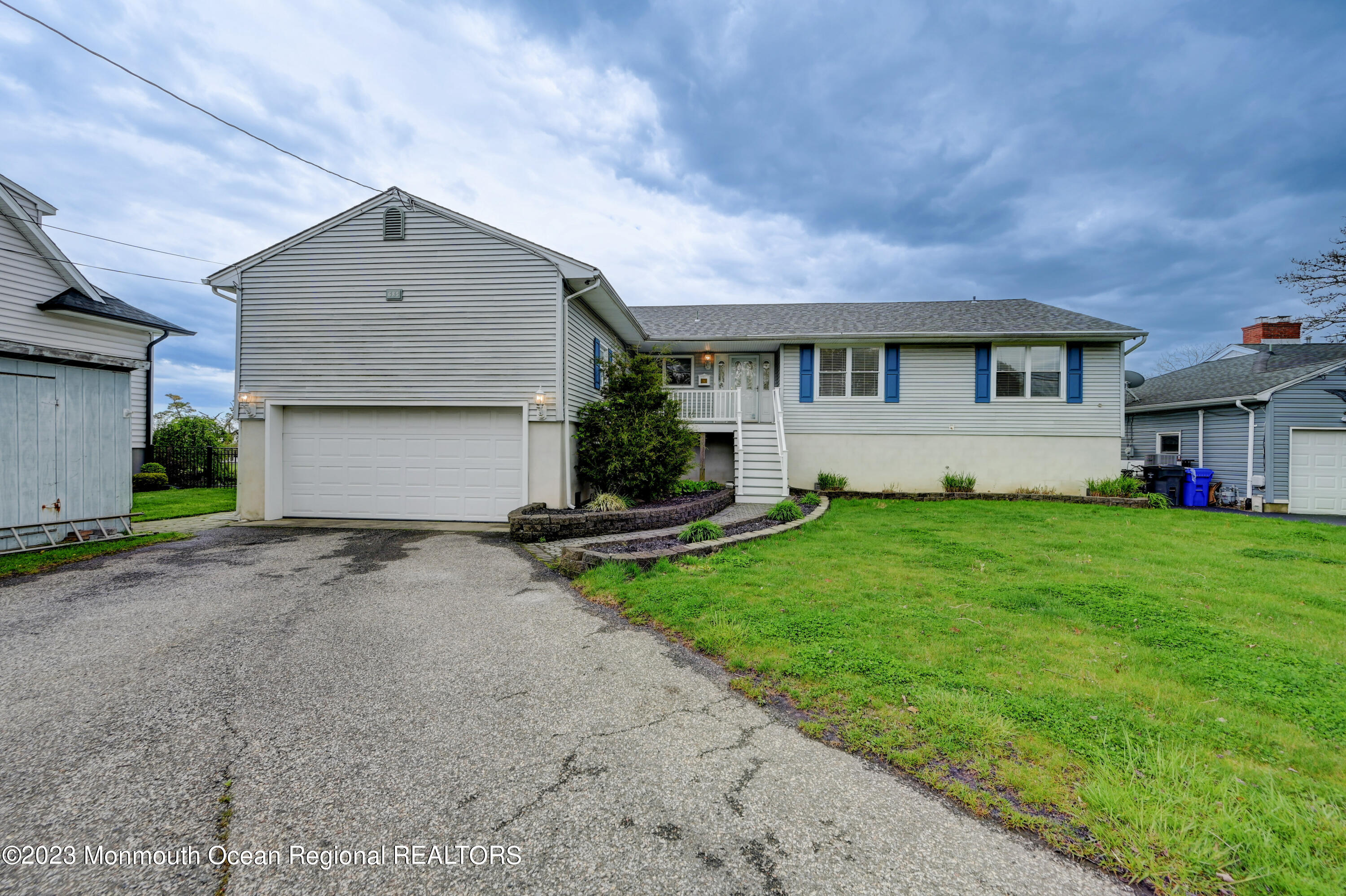 685 Carroll Fox Road Brick, NJ 08724 - Photo 47 of 47 47-Front View