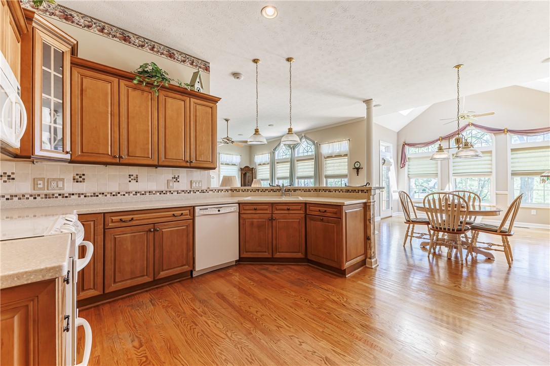 737 Rookery Way Walworth, NY 14502 - Photo 8 of 44