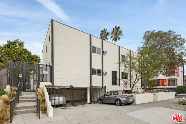 $3,295,000 | 200 North Rampart Boulevard, Los Angeles, CA 90026