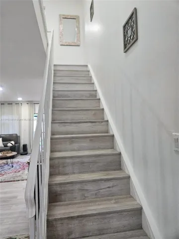 a view of entryway and hall