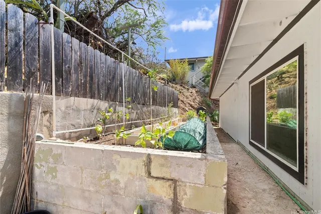 a view of outdoor space yard and patio